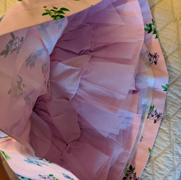 Baby girl 3-6 month dresses - Picture 3 of 4